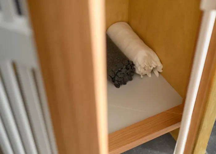 Elitoz 酒店 伊亚